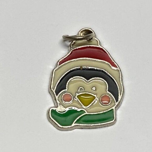 Vintage Holiday Penguins Charms 6 Set Red Green Black White Enamel Silver Tone - Picture 9 of 13